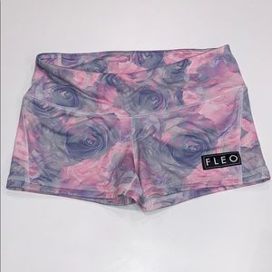 Low rise contour shorts